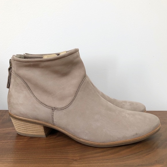 paul green logan bootie